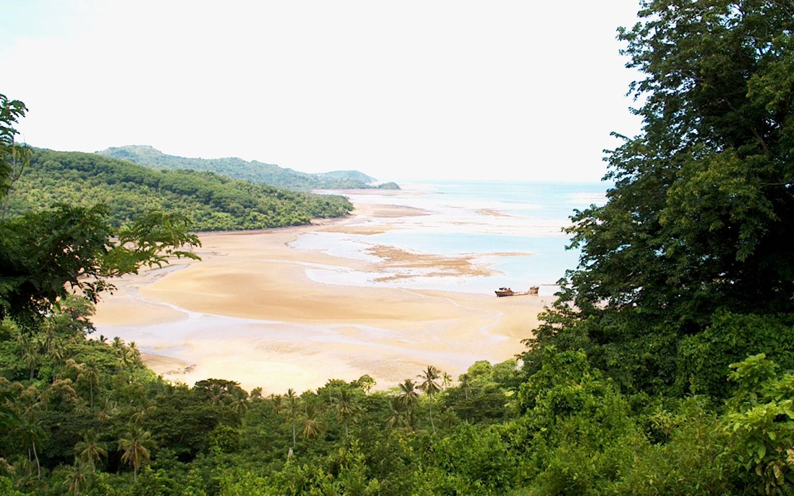 Plage de Sambia à Mohéli